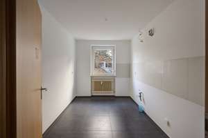 Sonnige 3-Zimmer-Wohnung mit großem Balkon in Röthenbach b. Schw. – Die vollständige Adresse der Immobilie erhältst du vom Anbieter., 90449 Röthenbach West, Nürnberg – Vorschaubild 9