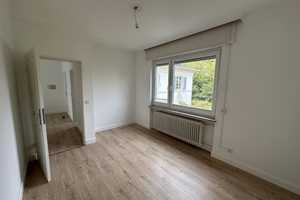 Exklusive 3,5-Zimmer-Maisonette mit 150 m² und eigenem Garten – Weberstraße 10, 61350 Hochtaunuskreis – Vorschaubild 19