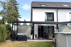 Provisionsfrei: hochwertiges Reihenendhaus in Bellenberg, sofort bezugsfertig 