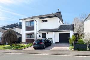 Natur direkt vor der Tür: EFH in zentraler aber unverbaubarer Feldrandlage mit Garage & 2 Stpl. – Die vollständige Adresse der Immobilie erhältst du vom Anbieter., 61273 Wehrheim – Vorschaubild 15