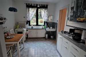 Gepflegte Altbau-Charme Doppelhaushälfte mit großem, parkähnlichen Grundstück am Rosterberg! – Siegen-Wittgenstein (Kreis) – Vorschaubild 12