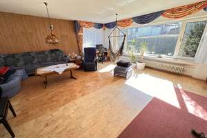Ideal für große Familien:
2 ½-FAMILIENWOHNHAUS
MIT GARTEN UND 3 GARAGEN – Die vollständige Adresse der Immobilie erhältst du vom Anbieter., 74523 Schwäbisch Hall – Vorschaubild 7