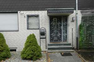 Provisionsfrei für Ersteher - Reihenmittelhaus in Gelsenkirchen - Zwangsversteigerung! – Die vollständige Adresse der Immobilie erhältst du vom Anbieter., 45899 Horst, Gelsenkirchen – Vorschaubild 3