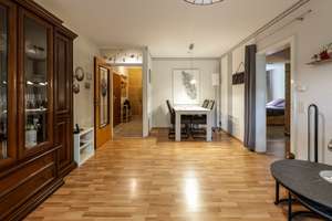 Gemütliche 3,5-Raum-Wohnung mit Ausblick ins Grüne in beliebter Lage – Die vollständige Adresse der Immobilie erhältst du vom Anbieter., 45277 Überruhr-Holthausen, Essen – Vorschaubild 2
