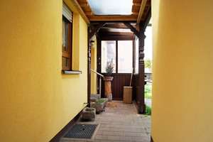 Zirndorf: Traum-Bungalow mit Doppelgarage in Top-Lage – Die vollständige Adresse der Immobilie erhältst du vom Anbieter., 90513 Zirndorf – Vorschaubild 2