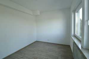 Saniertes großes Reiheneckhaus mit Garten und Garage in toller Lage von Lörrach-Salzert – Arend-Braye-Straße 40, 79540 Lörrach (Kreis) – Vorschaubild 4