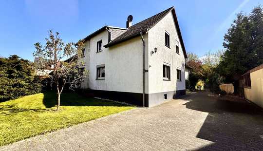 Bild von Erbpacht! Mehrfamilienhaus mit 4 Einheiten, 2 leerstehend und 4 Stellplätzen