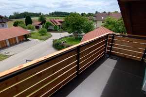 Großzügiges Einfamilienhaus auf dem Dorf mit Kindern, Landluft und Busanschluss – Bergstraße 14a, 85617 Ebersberg (Kreis) – Vorschaubild 3