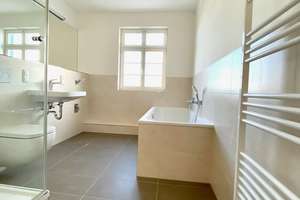 Wunderschöne helle 3-Zi-Whg mit großem Süd-West-Balkon und EBK - Stellplätze in Parkhaus – Die vollständige Adresse der Immobilie erhältst du vom Anbieter., 99085 Krämpfervorstadt, Erfurt – Vorschaubild 5