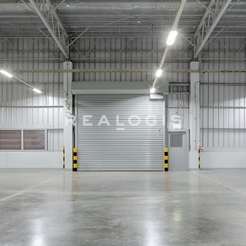Ca. 2.500 qm Lager- / Produktionsflächen | 2x ebenerdig | ca. 3,90 m UKB