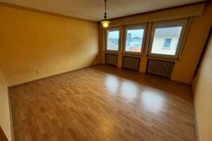 Massives Einfamilienhaus mit Garten und Garagen in Beverungen – Bahnhofstraße 62, 37688 Beverungen – Vorschaubild 8