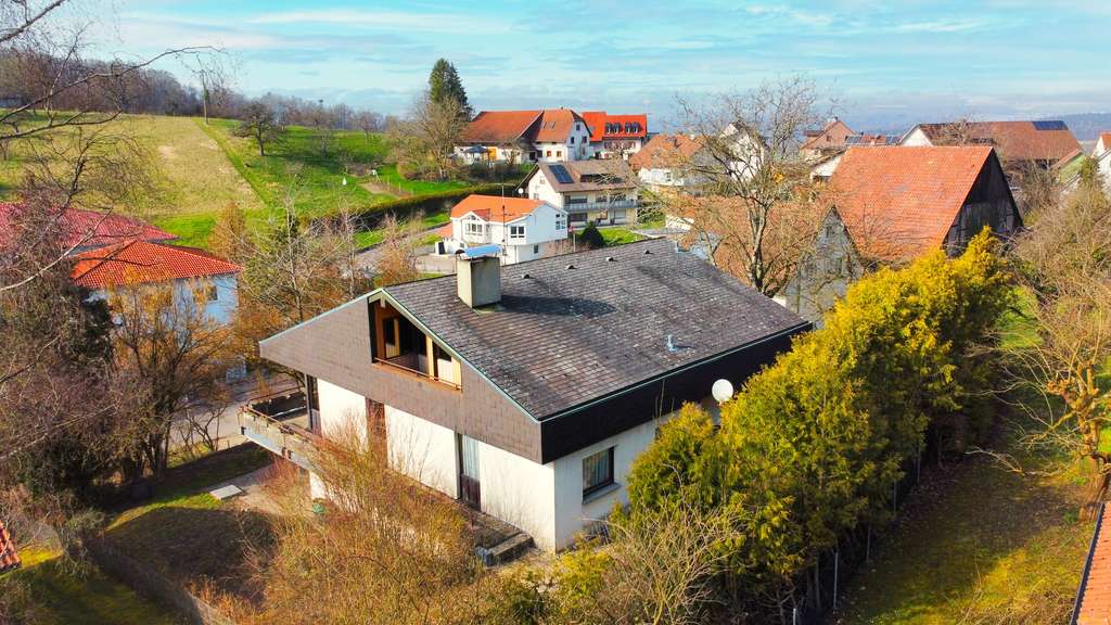 Immobilie in Küssaberg - Schön gelegenes Einfamilienhaus mit Einliegerwohnung in ruhiger und attraktiver Lage von Bechtersboh - Bild 4