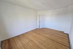 Helle, gut geschnittene 3 Zi.-Whg , 80 m², Einbauküche, 2 Balkone – Hasseldiecksdammerweg 7, 24114 Südfriedhof, Kiel – Vorschaubild 5