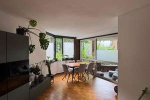 2-Zimmer-Wohnung in Köln-Sülz direkt am Uni-Center mit Gartenmitbenutzung – Universitätsstraße 7, 50937 Sülz, Köln – Vorschaubild 2