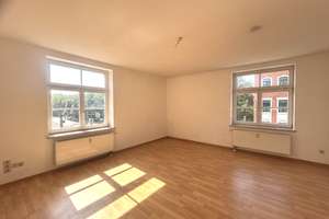 2-Raum-Wohnung mit großzügigem Schnitt und viel Tageslicht – Bernsdorfer Straße 89, 9126 Bernsdorf, Chemnitz – Vorschaubild 5