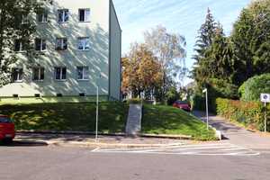 Schöne 2-Zimmer-Wohnung mit Balkon und EBK in Chemnitz – Richard-Wagner-Straße 58, 9119 Chemnitz – Vorschaubild 1