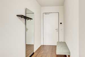 Stilvoll möbliertes, geräumiges 1-Zimmer-Apartment mit EBK und Balkon in Schwabing, München – Leopoldstr. 204, 80804 München – Vorschaubild 12