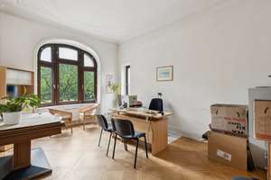 Repräsentative Altbau-Einheit in exklusiver Lage – stilvoll und vielseitig nutzbar in Kiel – Die vollständige Adresse der Immobilie erhältst du vom Anbieter., 24103 Düsternbrook, Kiel – Vorschaubild 5