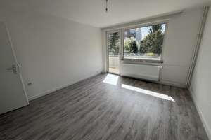Renovierte & sanierte 4 Zi-Whg. mit S-W Balkon, Hochparterre, gepflegtes 6 Parteienhaus in Hassels – Die vollständige Adresse der Immobilie erhältst du vom Anbieter., 40599 Hassels, Düsseldorf – Vorschaubild 6