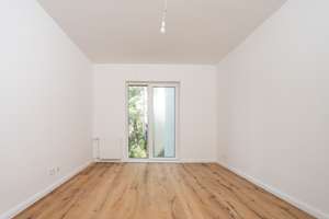 Kernsanierte 3-Zimmer-Wohnung mit Süd-Balkon *bezugsfrei* – Regensburger Straße 10a, 10777 Wilmersdorf, Berlin – Vorschaubild 3
