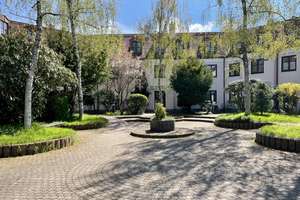 Gepflegte 2-Zimmer Erdgeschoss Wohnung mit Terrasse in München Bogenhausen - Zamilapark