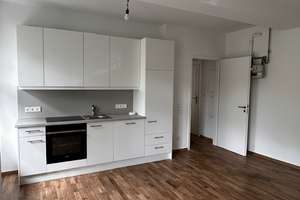 Frisch sanierte 2-Zimmer-Altbauwohnung in historischem Mehrfamilienhaus mit Gaststätte – Pognerstr. 5, 81379 Thalkirchen, München – Vorschaubild 2