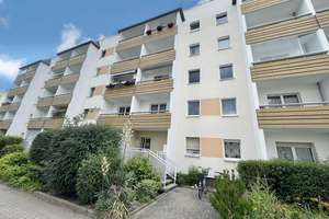 Charmante 4-Zimmer-Wohnung mit Balkon, Stellplatz und großzügigem Raumangebot im Neustädter Feld – Die vollständige Adresse der Immobilie erhältst du vom Anbieter., 39128 Neustädter Feld, Magdeburg – Vorschaubild 1