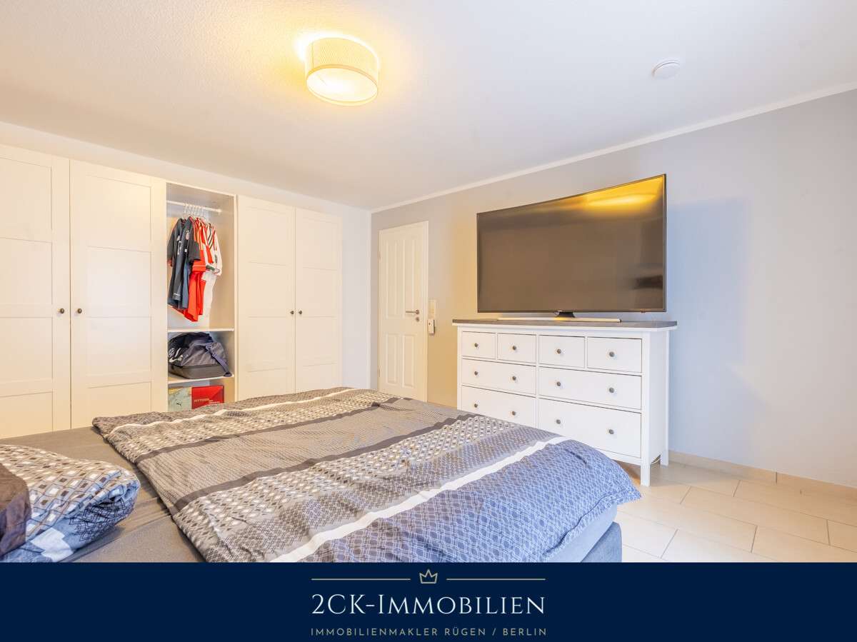 Immobilie in Baabe - Ostseebad Baabe: Moderne DHH, 5 Zimmer, 125 m², Seeblick, Kamin, 2 Bäder & Stellplätze! - Bild 15