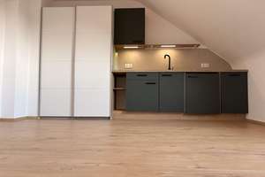 Ruhiges Rückzugs-Apartment im Dachgeschoss - frisch saniert & stilvoll eingerichtet – Heidestr. 172, 51147 Wahnheide, Köln – Vorschaubild 13