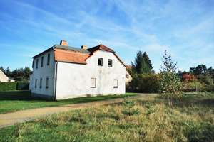 Mehrfamilienhaus in Bernsdorf, auch geeignet zum Ausbau für nur 1 Familie – Die vollständige Adresse der Immobilie erhältst du vom Anbieter., 2994 Bernsdorf – Vorschaubild 1