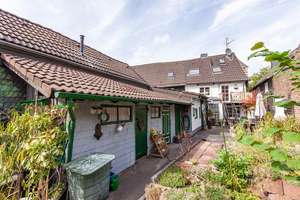 Fachwerkhaus mit Anbau und schönem Garten – Die vollständige Adresse der Immobilie erhältst du vom Anbieter., 42719 Wald, Solingen – Vorschaubild 1