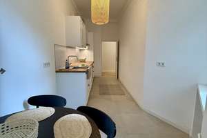 Savignyplatz on  your doorstep.   Move in ready. – Die vollständige Adresse der Immobilie erhältst du vom Anbieter., 10629 Charlottenburg, Berlin – Vorschaubild 10