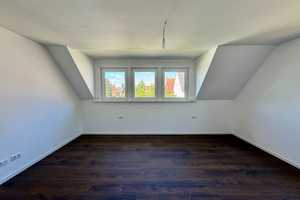 Großzügige Ober-/Dachgeschosswohnung im Erstbezug – 3 Zimmer, Studio, moderne Küche & Stellplatz – Hannover – Vorschaubild 4