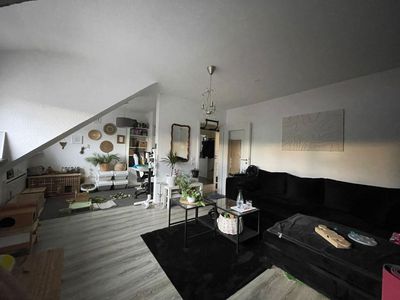 2-Zimmer-Dachgeschosswohnung in Übach-Palenberg, Frelenberg