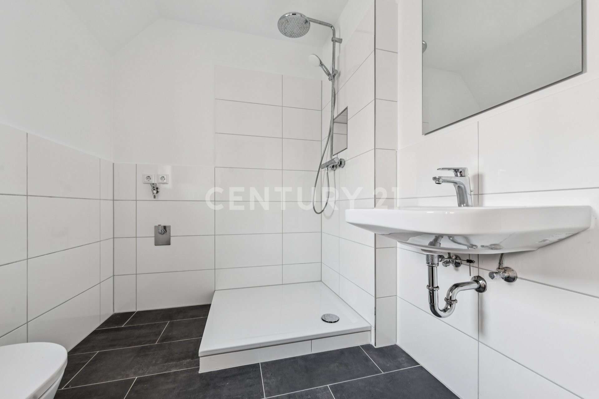 Immobilie in Osterholz-Scharmbeck - Zentrale, ruhige Lage - Platz für die große Familie! - Bild 1