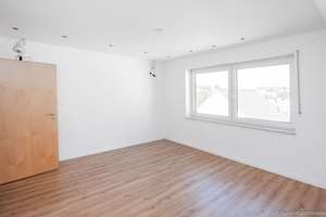 Großzügiges Zweifamilienhaus mit Garage und Garten in Bielefeld-Vilsendorf – Die vollständige Adresse der Immobilie erhältst du vom Anbieter., 33739 Jöllenbeck, Bielefeld – Vorschaubild 17