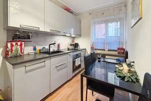 Großzügige, vermietete 4-Zimmer-Wohnung in Augsburg im Bleich und Pfärrle – Die vollständige Adresse der Immobilie erhältst du vom Anbieter., 86152 Bleich und Pfärrle, Augsburg – Vorschaubild 4