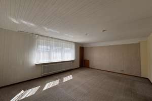 ***NENNDORF***EINFAMILIENHAUS MIT SEP. WOHNUNG UND GARAGEN ZU VERKAUFEN*** – Am Sportplatz 5 & 5a, 21224 Rosengarten – Vorschaubild 10