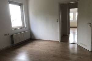 Erstbezug nach Modernisierung mit EBK und Balkon: ansprechende 3-Zimmer-DG-Wohnung in HB-Hemelingenn – Die vollständige Adresse der Immobilie erhältst du vom Anbieter., 28309 Hemelingen (Ortsteil), Bremen – Vorschaubild 10