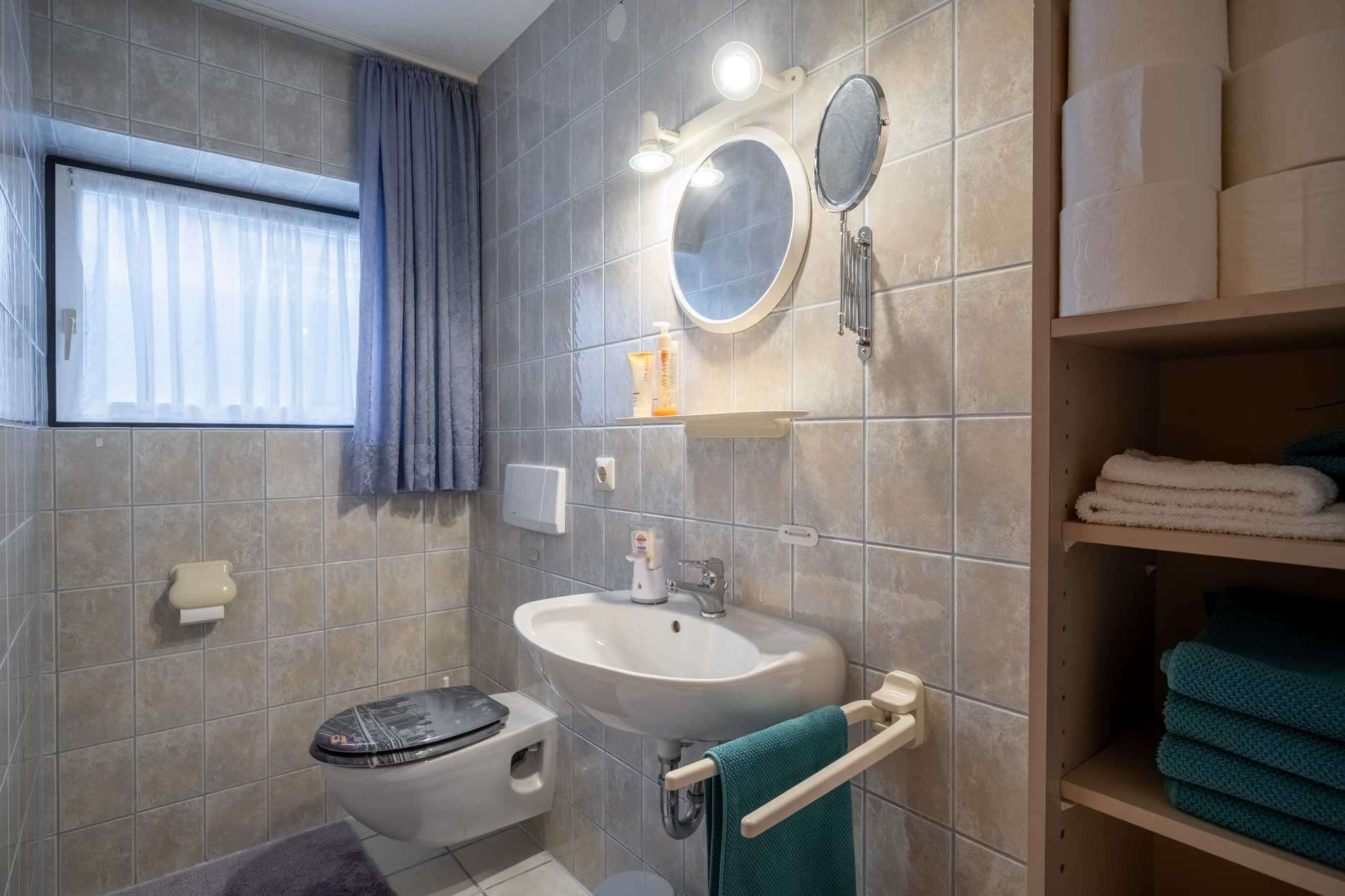 Immobilie in Salem - Attraktives 3-Familienhaus (Mehrgenerationenhaus) mit großer Hauptwohnung in ruhiger Lage von Beuren - Bild 24