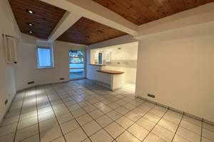 Bezugsfähige Souterrain-Wohnung mit Terrassenzugang in zentraler Lage