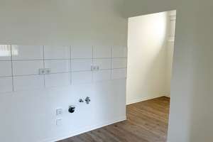Für die ganze Familie: geräumige 5-Zimmer-Wohnung – Budapester Str. 39, 1069 Südvorstadt-West, Dresden – Vorschaubild 4