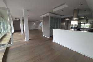 Exklusives Maisonette-Penthouse in Köln-Dellbrück mit Tiefgaragenstellplätzen – Von-der-Leyen-Str. 52, 51061 Dellbrück, Köln – Vorschaubild 2