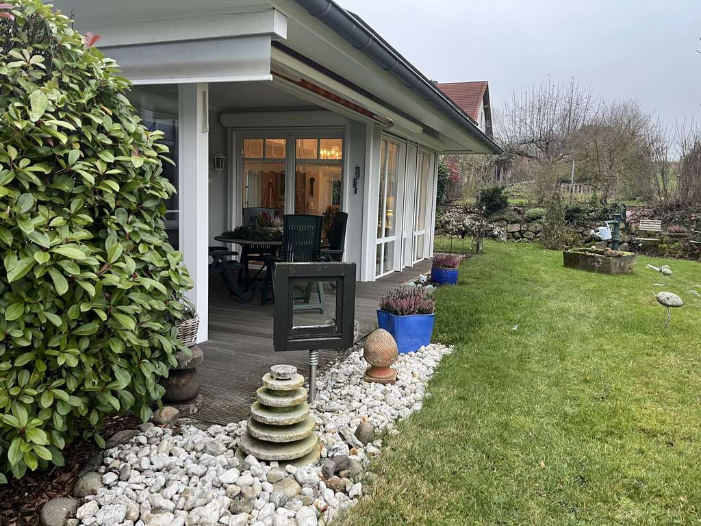 Immobilie in Weimar (Lahn) - Modernisiertes Einfamilienhaus mit 7 Zimmern in Weimar (Lahn) - Bild 2