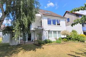 Zweifamilienhaus mit ca. 310m² Wohn- / Nutzfläche * 607m² Grundstück in Hanglage – Die vollständige Adresse der Immobilie erhältst du vom Anbieter., 22956 Grönwohld – Vorschaubild 2