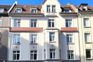 Kreuzviertel-Investment mit Altbauflair und Südbalkon