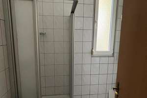 Große Einraumwohnung mit Küche und Balkon zu vermieten – Die vollständige Adresse der Immobilie erhältst du vom Anbieter., 45127 Stadtkern, Essen – Vorschaubild 5