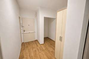 Moderne und sehr ruhige Hochparterre-Wohnung mit Vorgarten samt Stellplatz nahe Volkspark Mariendorf – Die vollständige Adresse der Immobilie erhältst du vom Anbieter., 12105 Mariendorf, Berlin – Vorschaubild 9