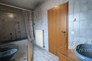 Renovierungsbedürftiges Reihenmittelhaus in ruhiger Lage! – Die vollständige Adresse der Immobilie erhältst du vom Anbieter., 86179 Haunstetten-Süd, Augsburg – Vorschaubild 7