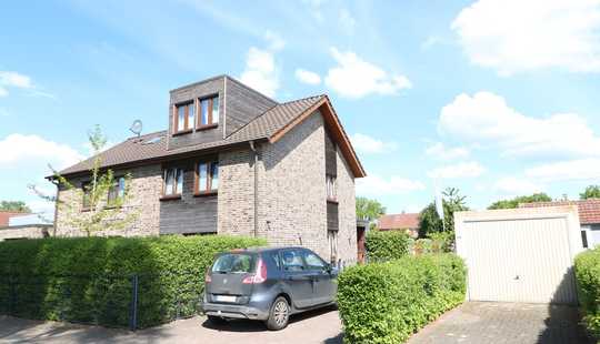 Bild von Topmodernisierte, gepflegte Doppelhaushälfte mit Garage, Stellplatz, Südterrasse und Garten